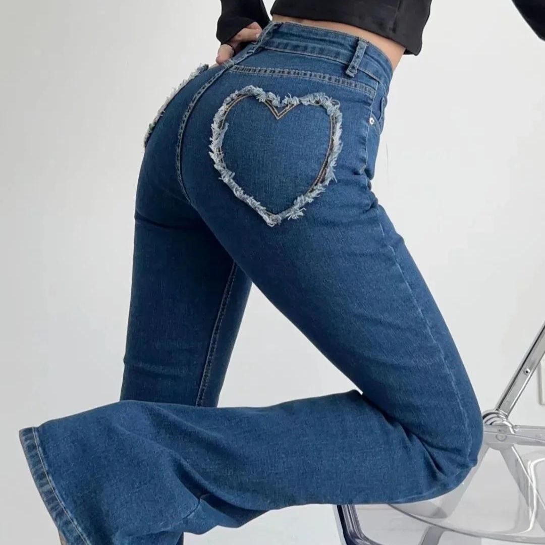 Jeans med høy midje og hjertefrynser