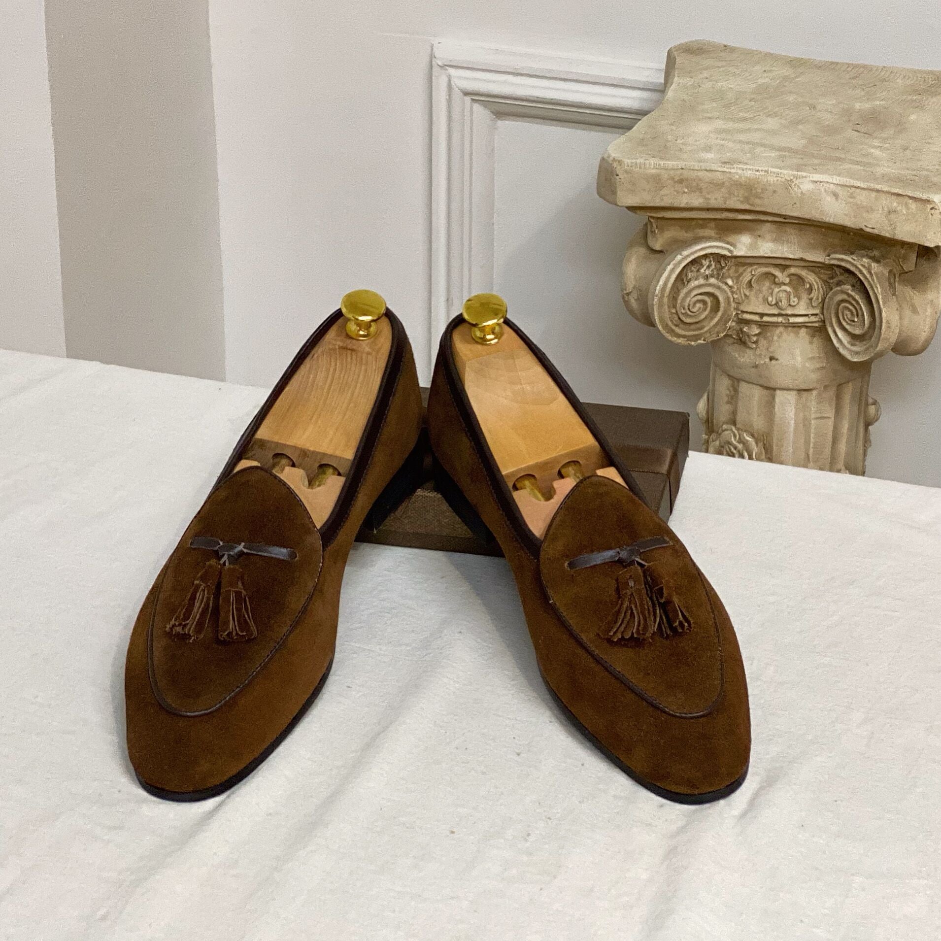 Fasjonable loafers i semsket skinn