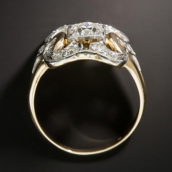 Ring i vintagestil med diamant i midtstykket