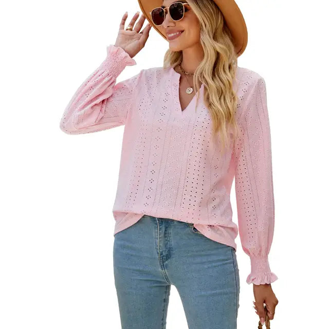 Elegant skjorte med V-hals for kvinner