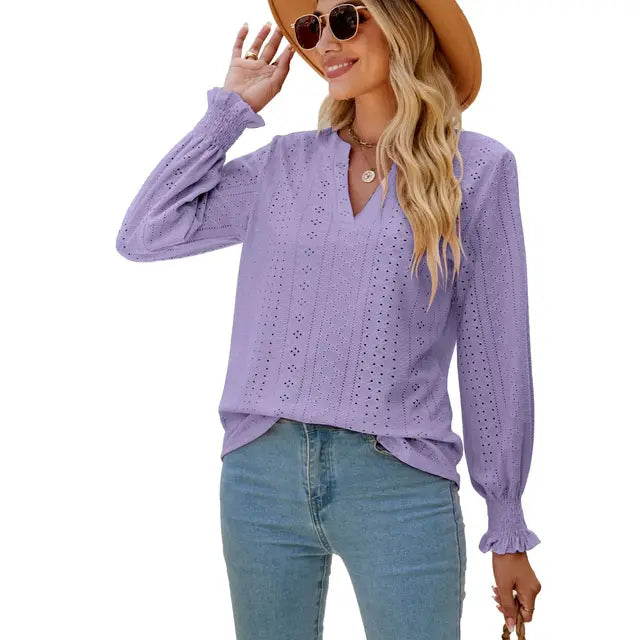 Elegant skjorte med V-hals for kvinner