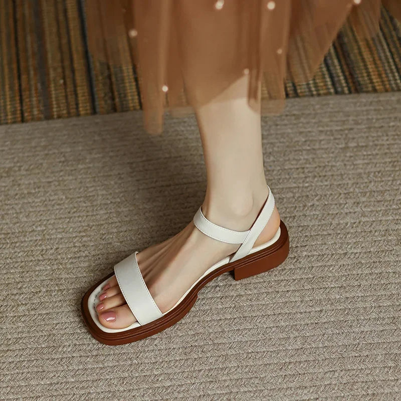 Sandaler med lav hæl