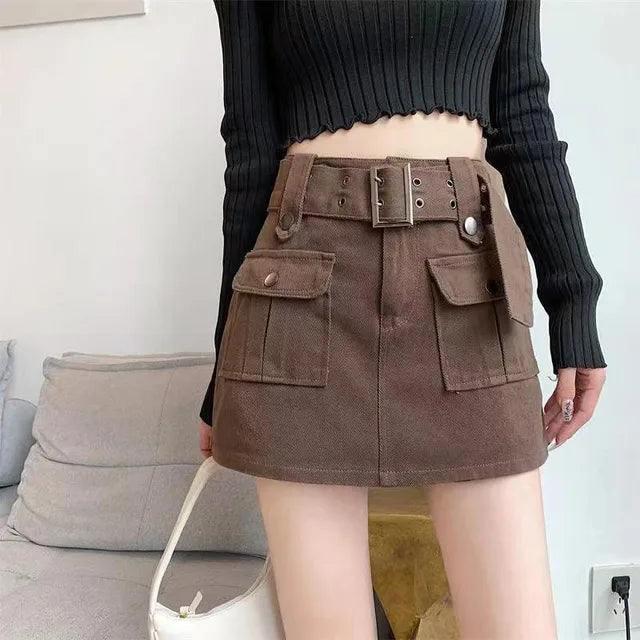 Skort med høy midje og praktiske lommer
