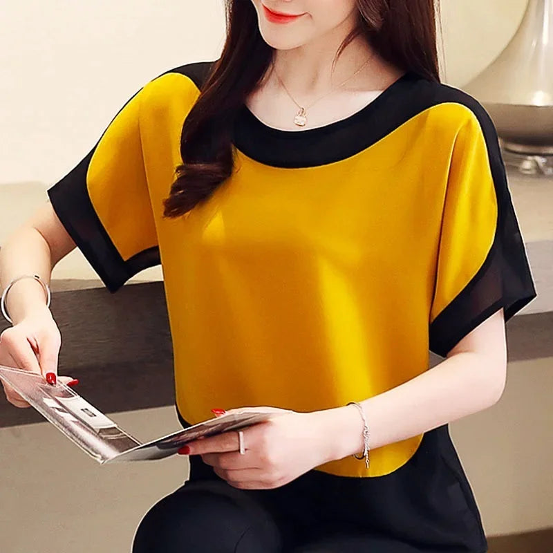 Chiffonbluse med korte ermer