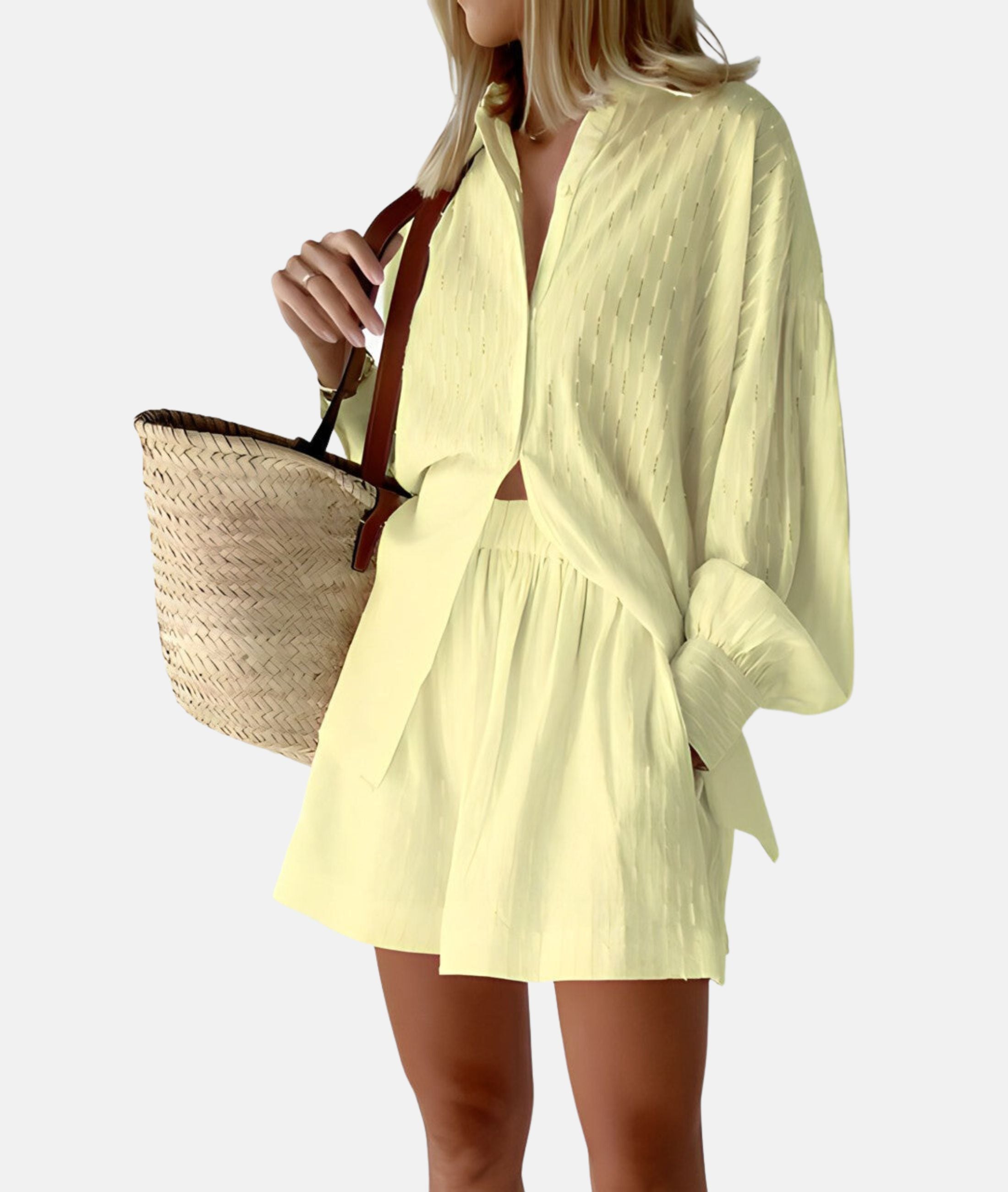 Elegant sett med skjorte og shorts i stoff