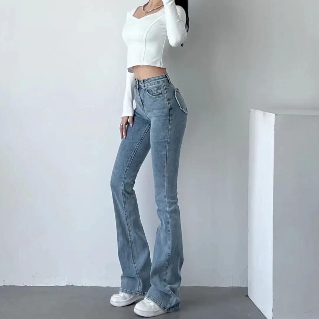 Jeans med høy midje og hjertefrynser
