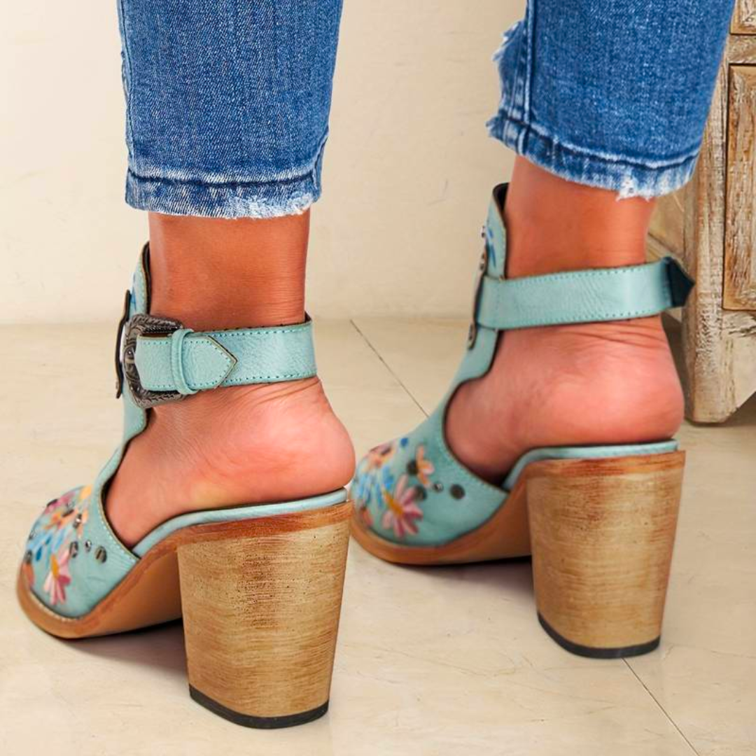 Broderte slingback-hæler for kvinner