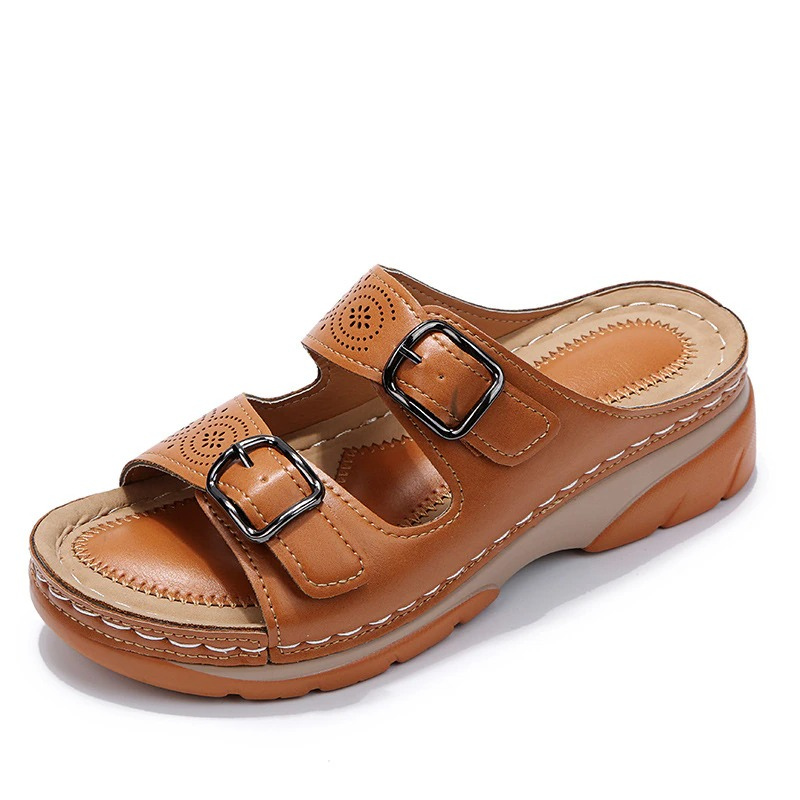 Komfortable sandaler med kilehæl