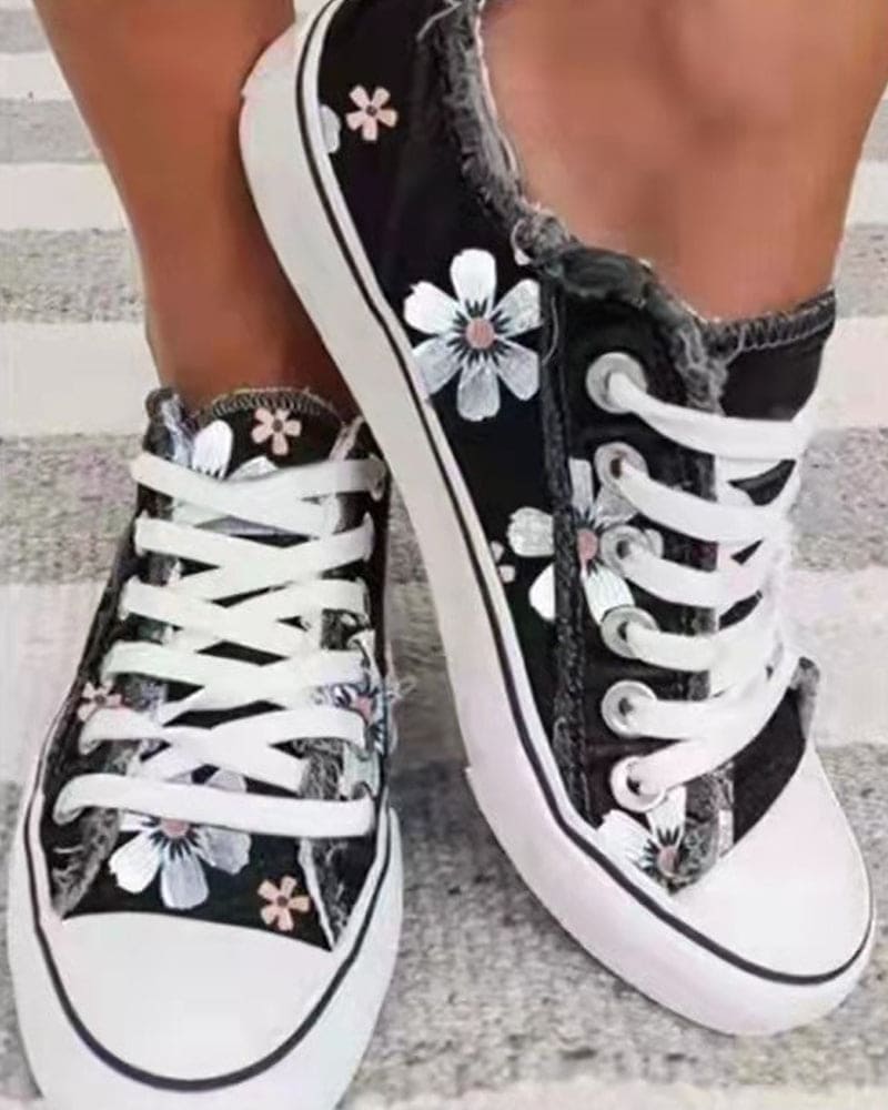 Joggesko i denim med blomster
