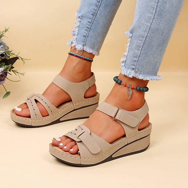 Kvinnenes romerske sandaler - ergonomiske sko