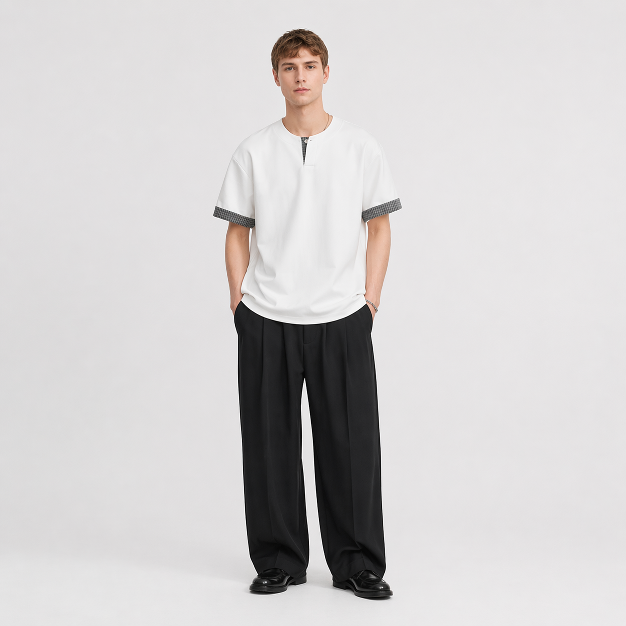 Kraftig Henley T-skjorte til Herre – 260g med Rutete Detaljer & Løs Passform