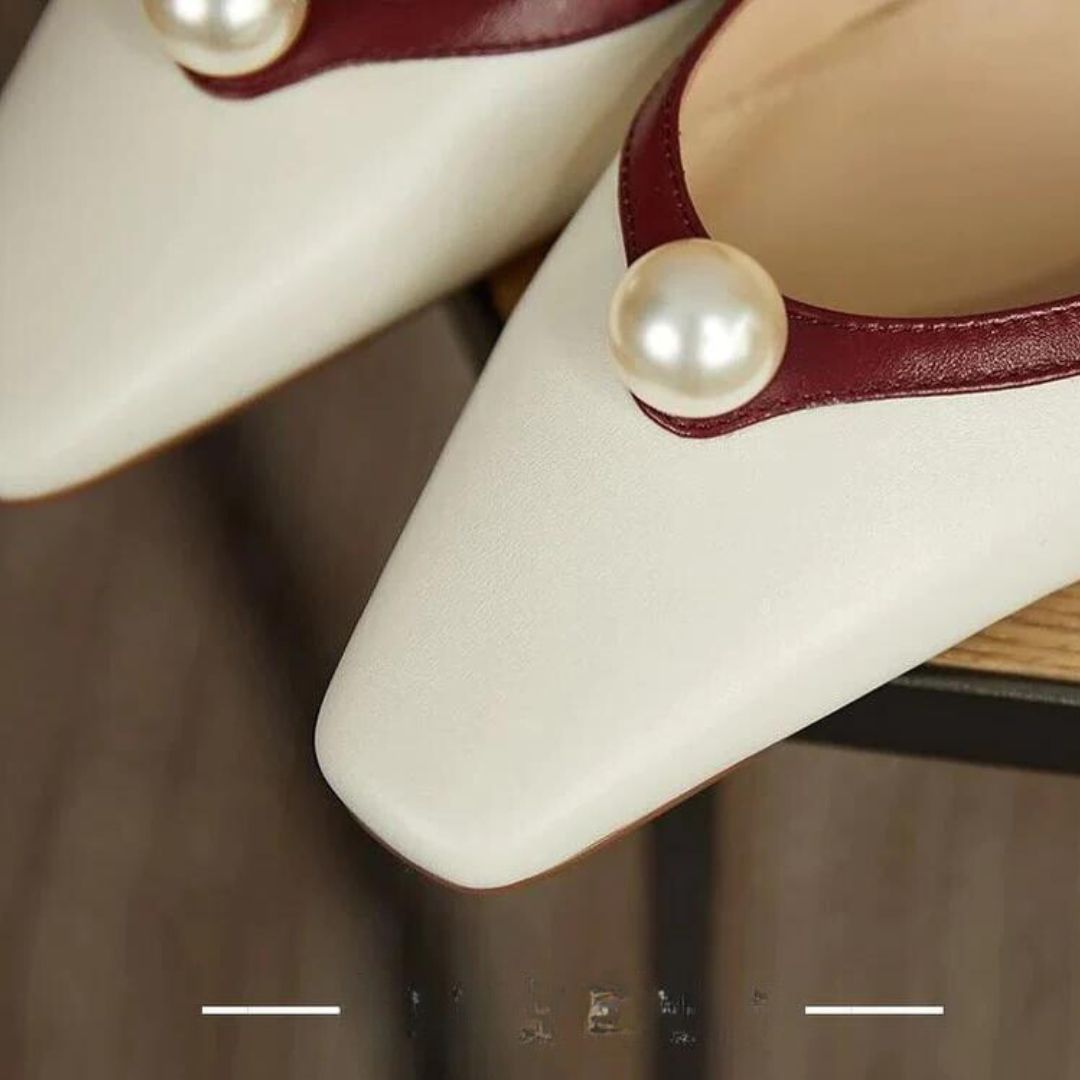 Elegante pumps med perleutsmykning