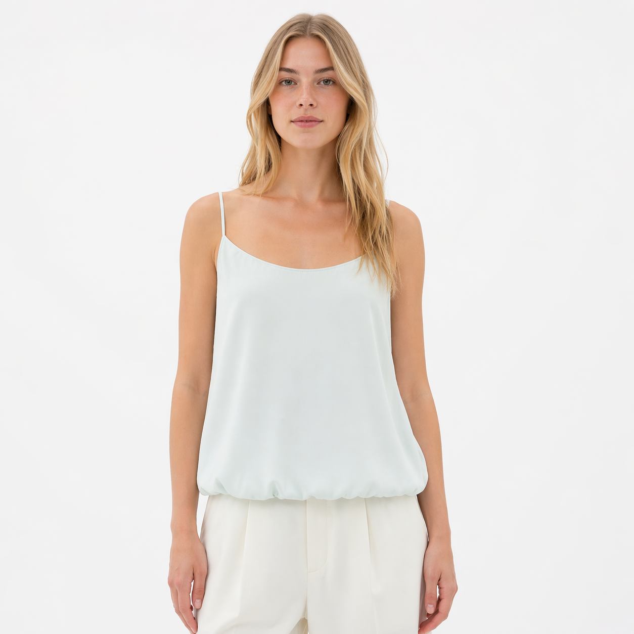 Sateng Camisole til Dame – U-hals & Elegant Spagettistropp Topp – Beige