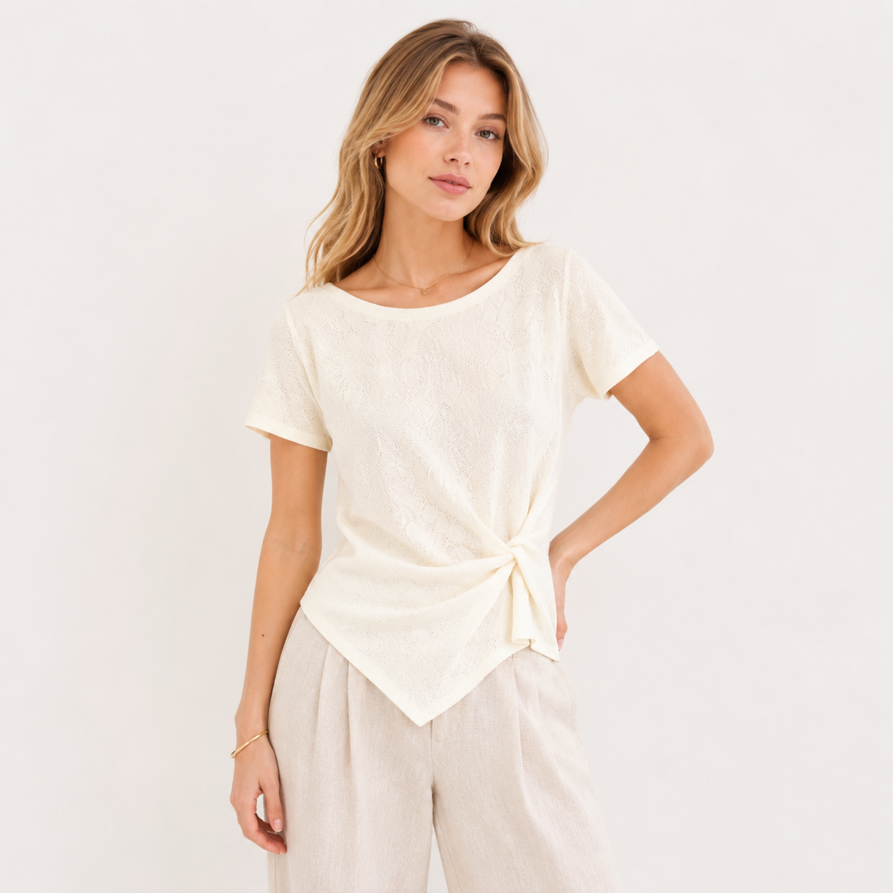 Off-Shoulder Strikket Topp til Dame – Beige Jacquard Sommertopp