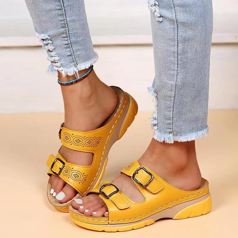 Komfortable sandaler med kilehæl