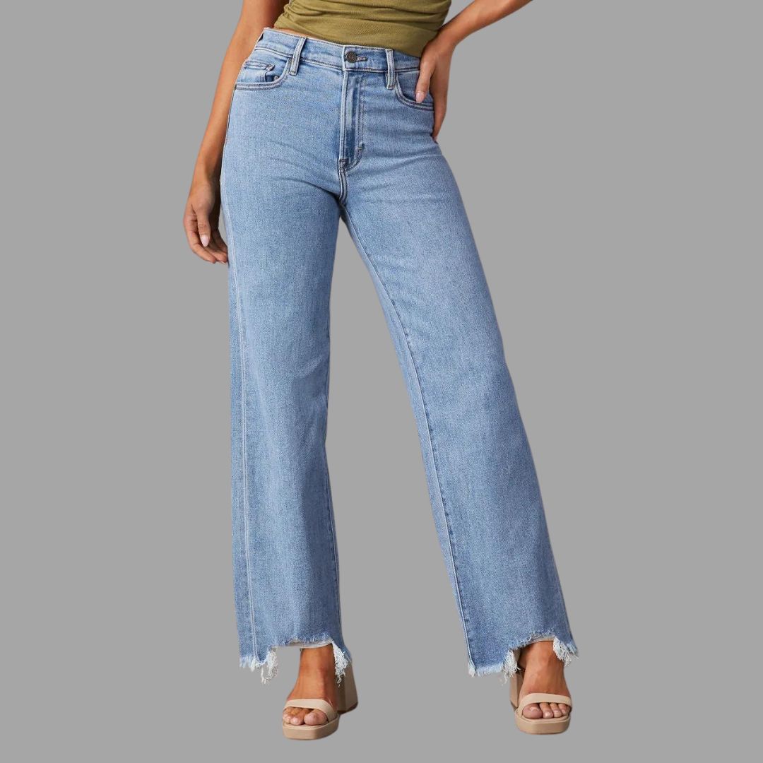 Rette jeans med frynser forneden