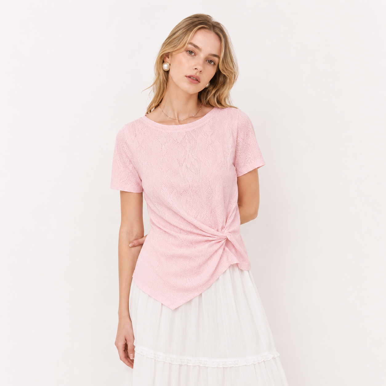 Off-Shoulder Strikket Topp til Dame – Beige Jacquard Sommertopp – Rosa skjorte