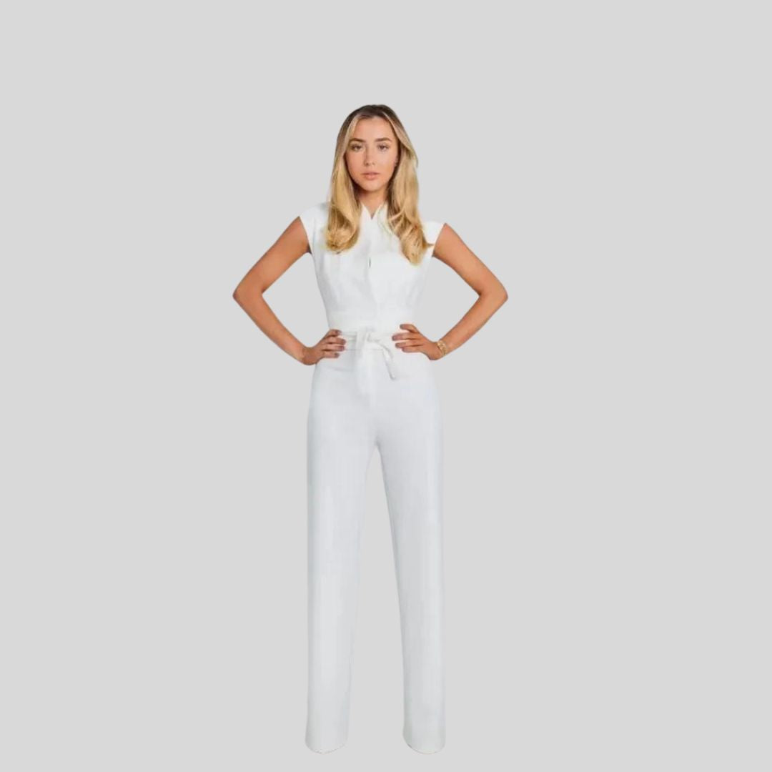 Elegant ermeløs jumpsuit med stramming i midjen