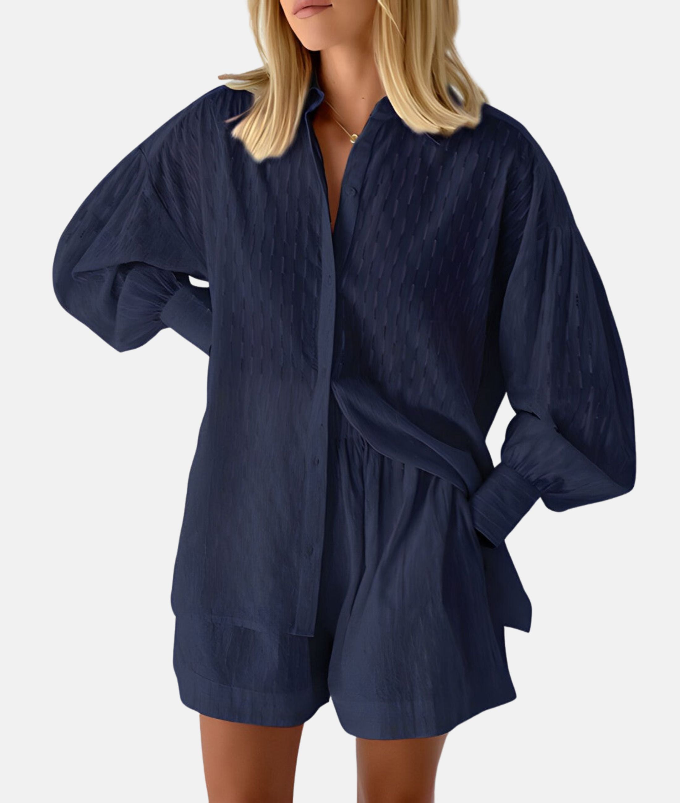 Elegant sett med skjorte og shorts i stoff