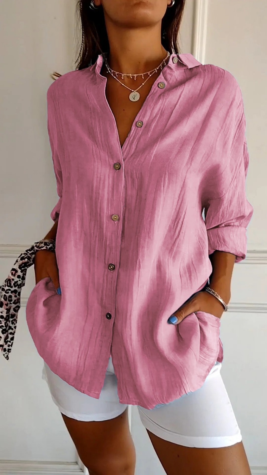 Bea | Oversized skjorte i lin med krage og knappefront