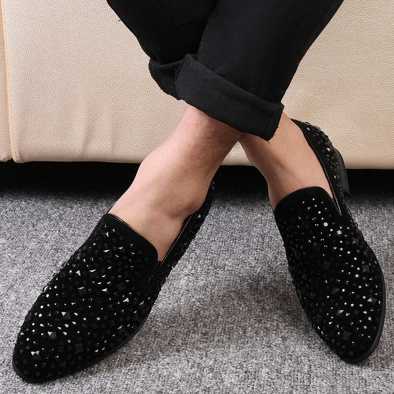 Elegant slip-on-sko med utskjæringsdetaljer