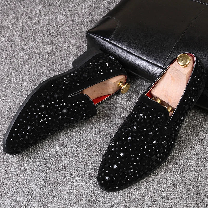 Elegant slip-on-sko med utskjæringsdetaljer