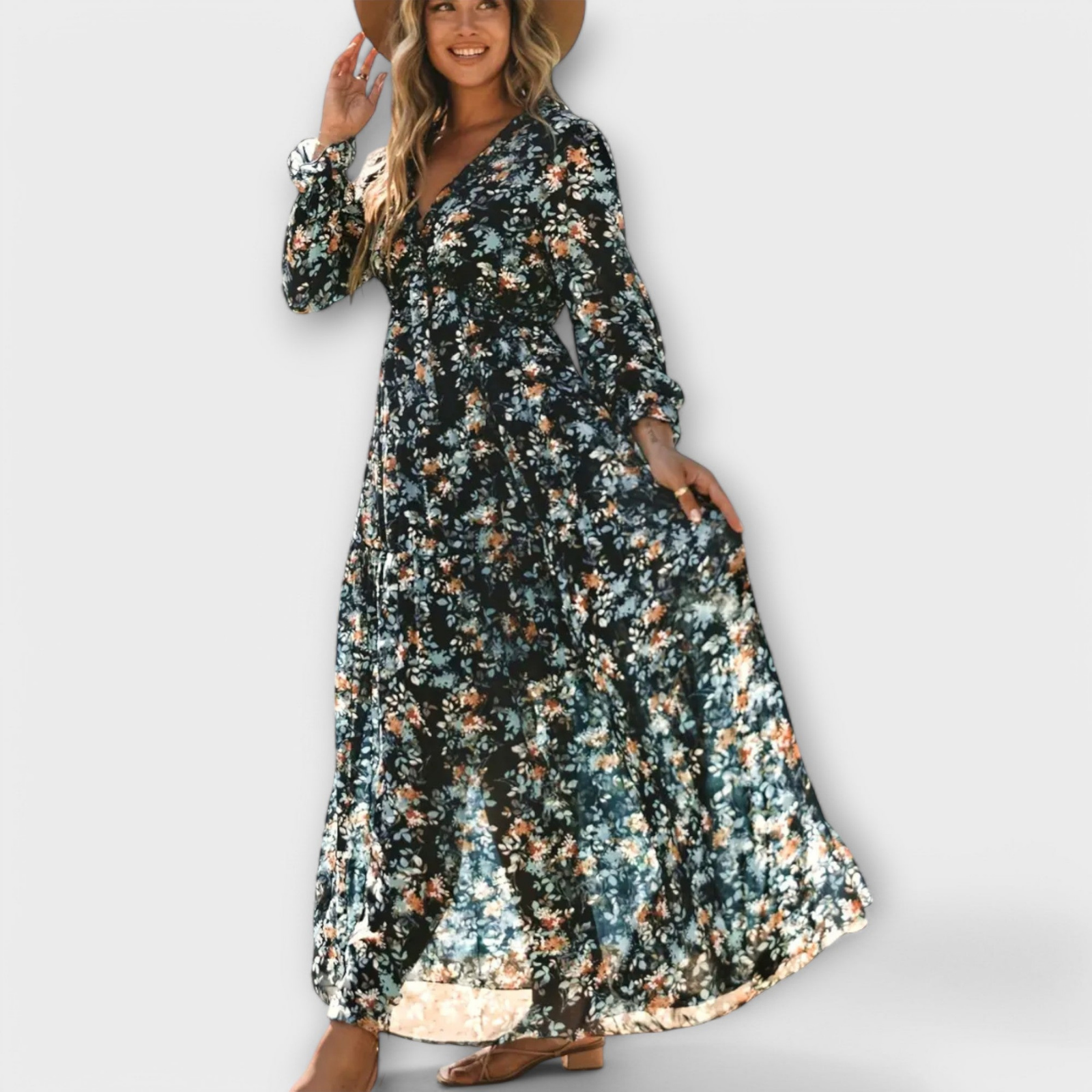 Brielle | Lagdelt langermet maxikjole i chiffon med blomstermønster