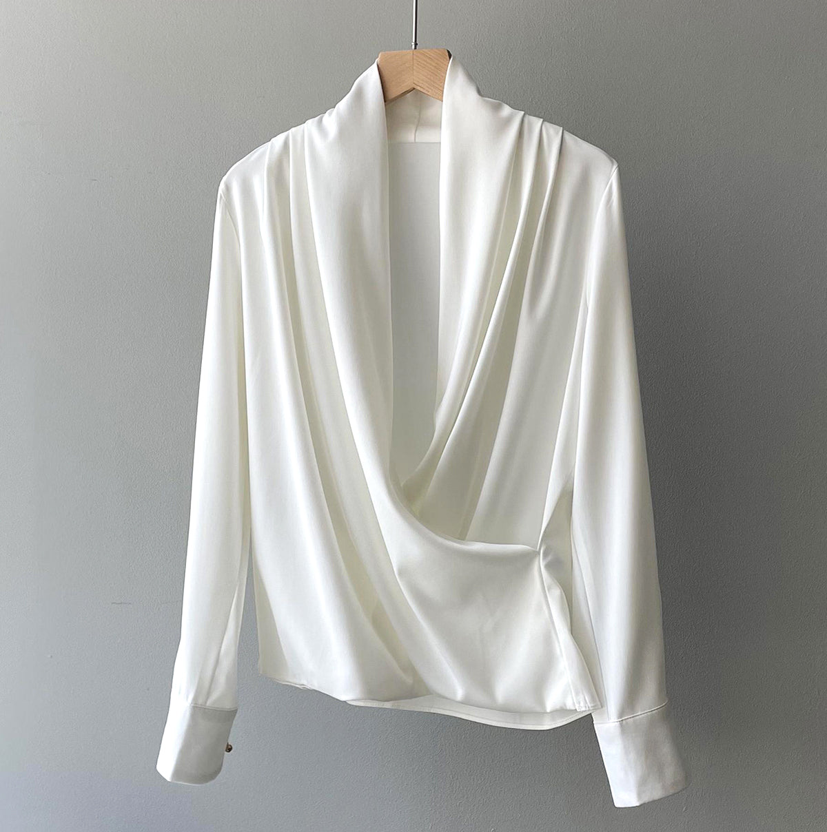 Elegant bluse i sateng