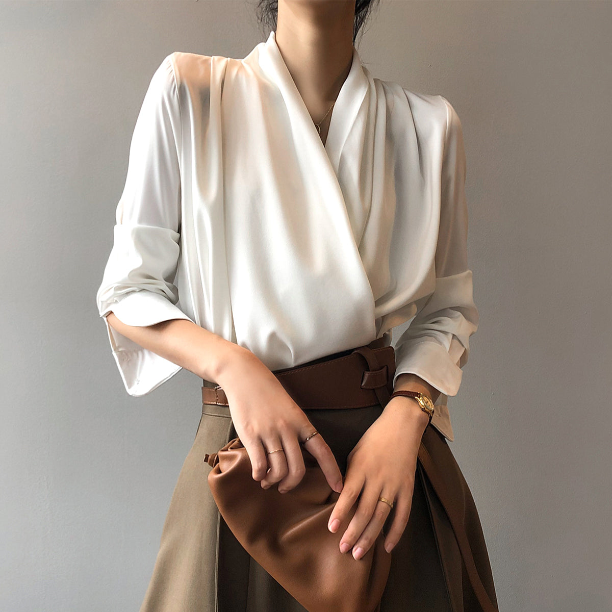 Elegant bluse i sateng