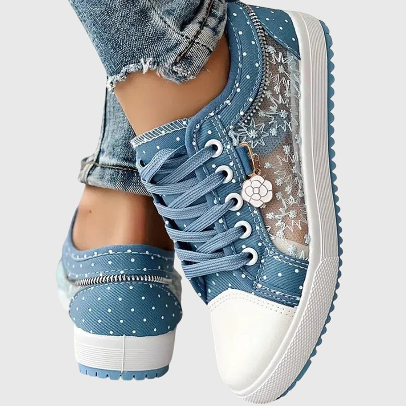 Dottie | Pustende sneakers i lerret med prikkemønster og snøring