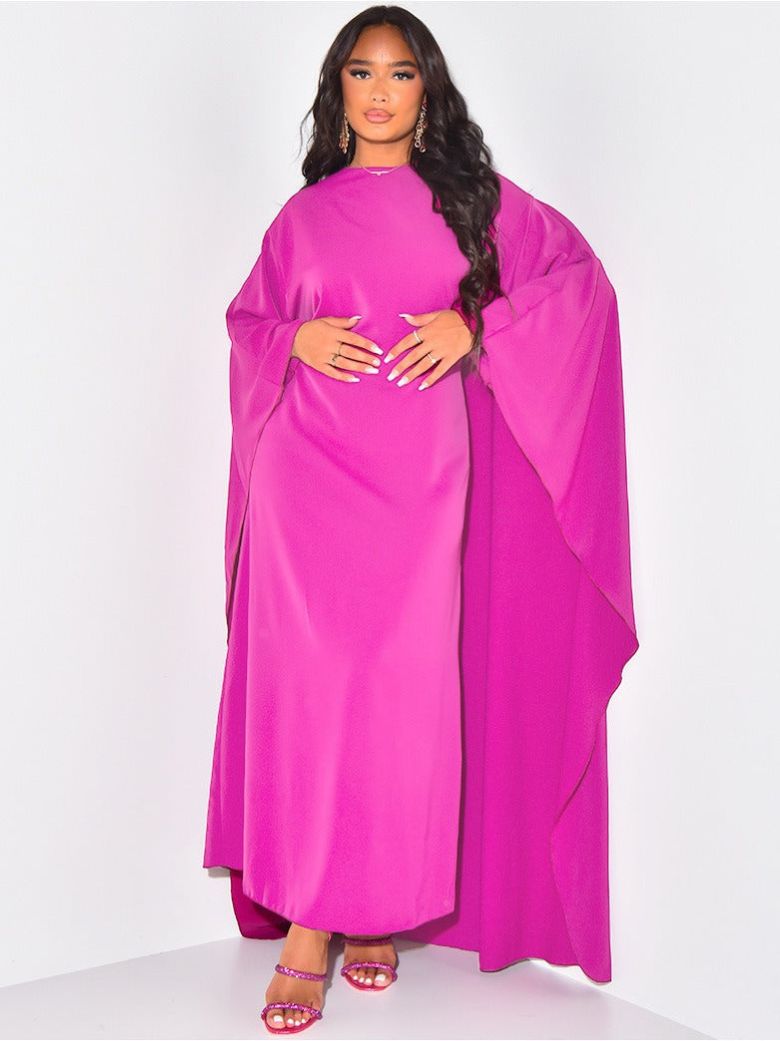 Elegant kjole med flaggermusermer