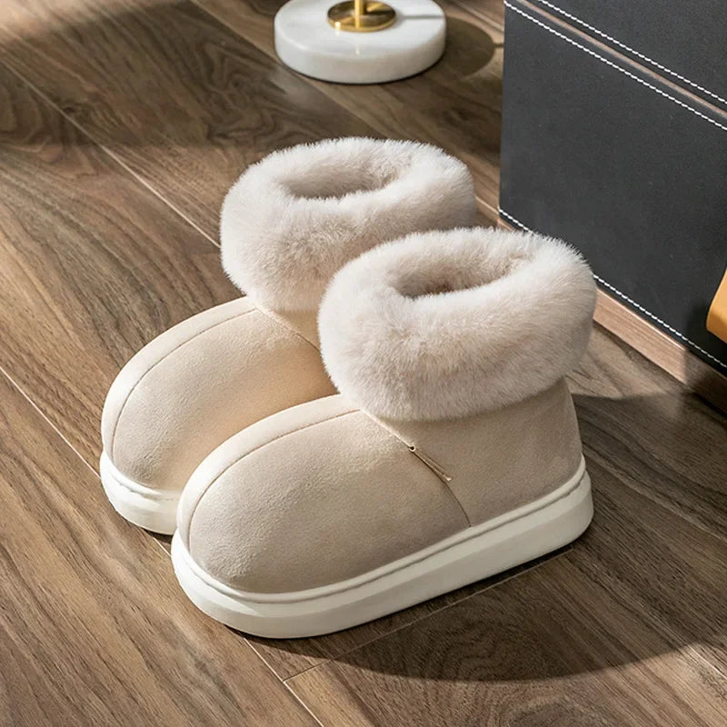 Elegante tøfler i semsket skinn med fuskepels