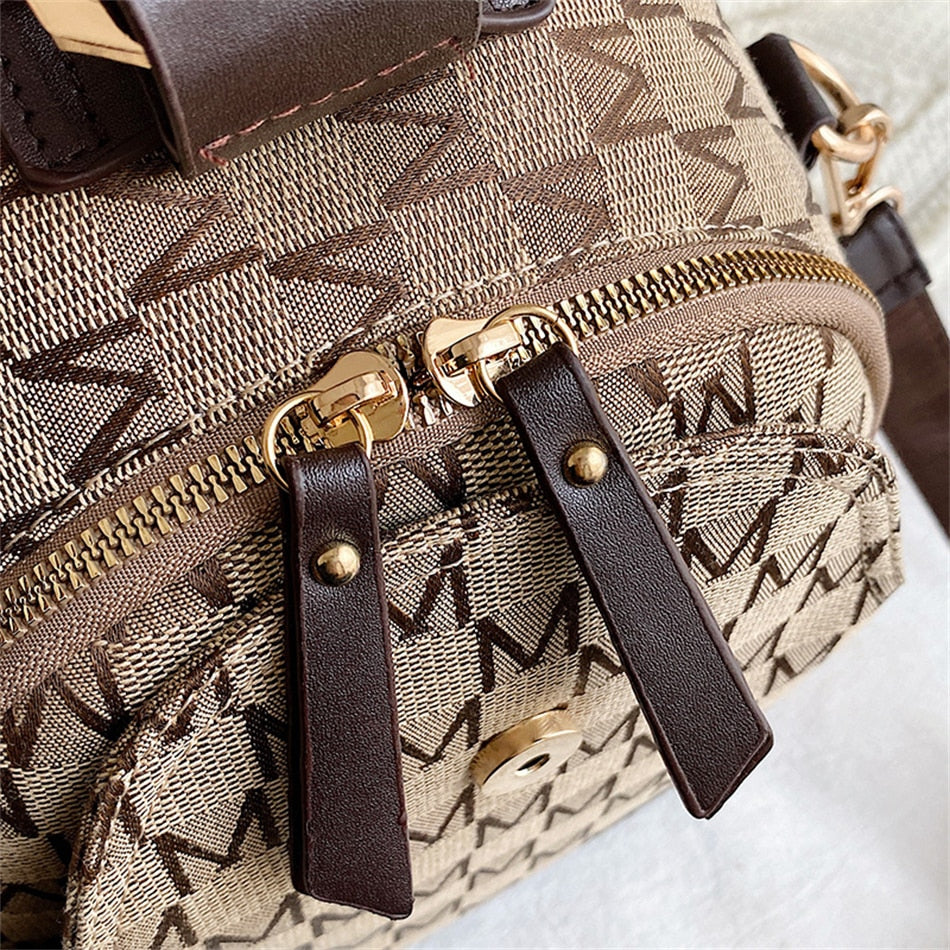 Stilig ryggsekk med geometrisk mønster