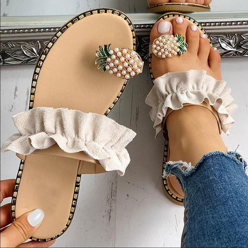 Sandaler med volanger og ananasdetaljer