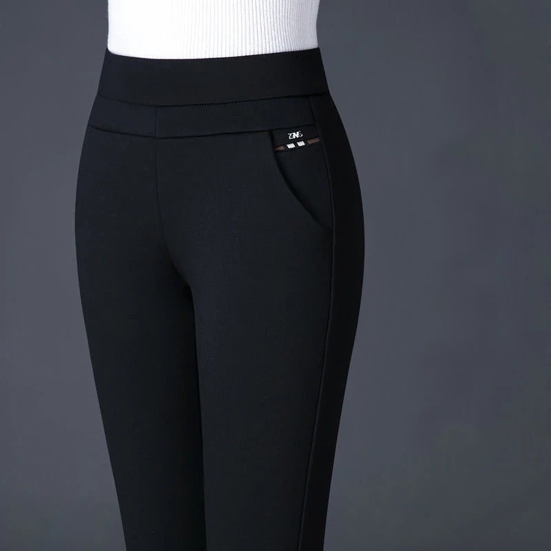 Margot���| Elegant damebukse i stretch