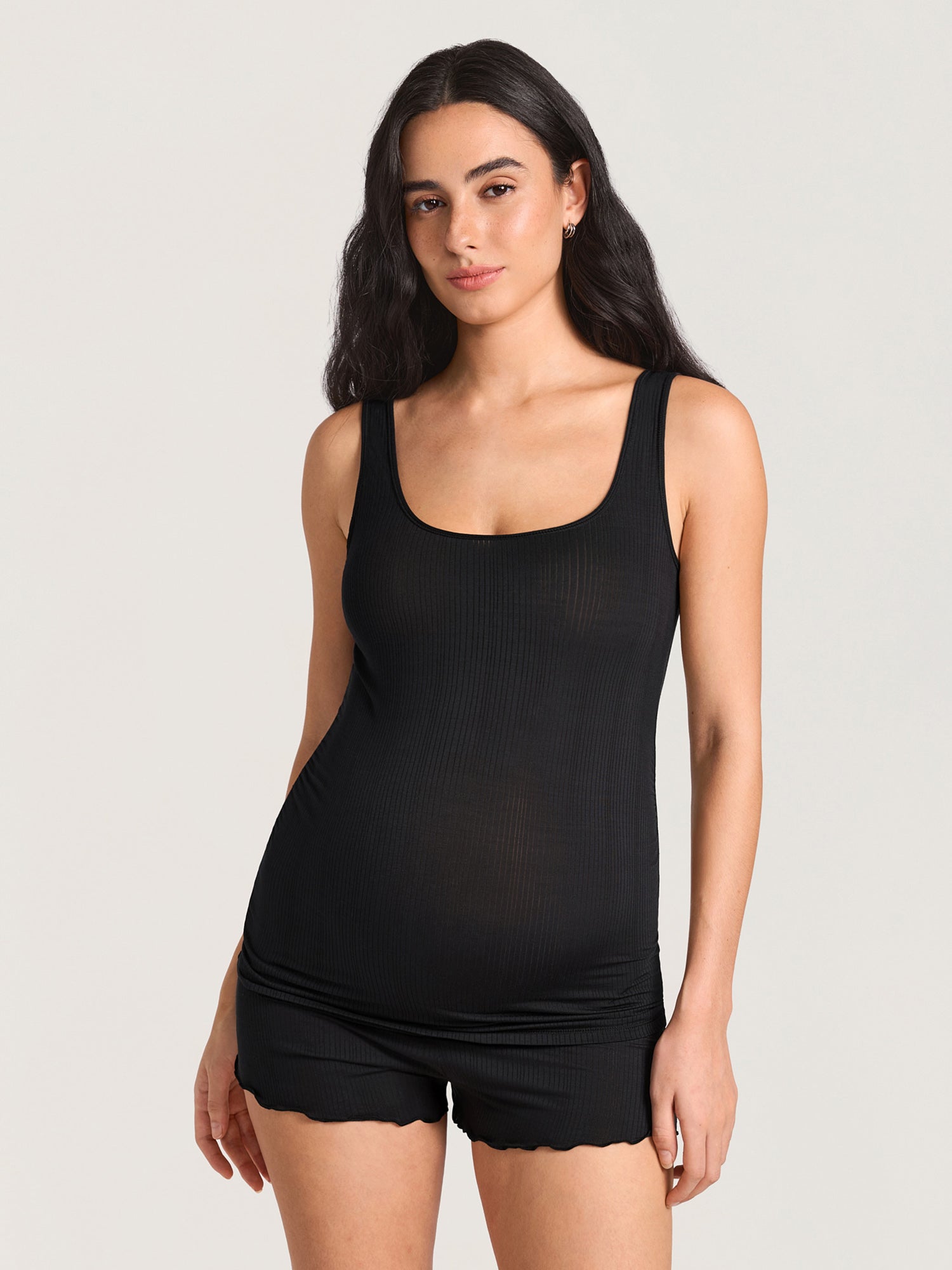 Gravidtopp i ribbet modal – myk singlet for gravide