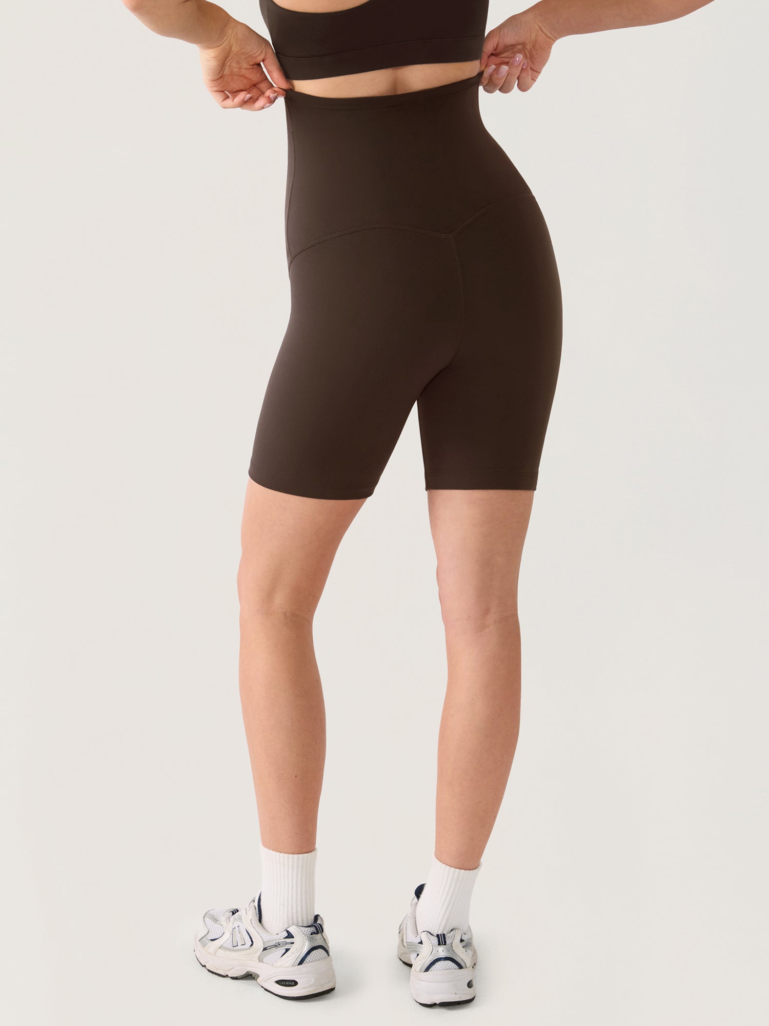 Gravidshorts uten søm foran – Natrelax® shorts med høyt liv, 15 cm
