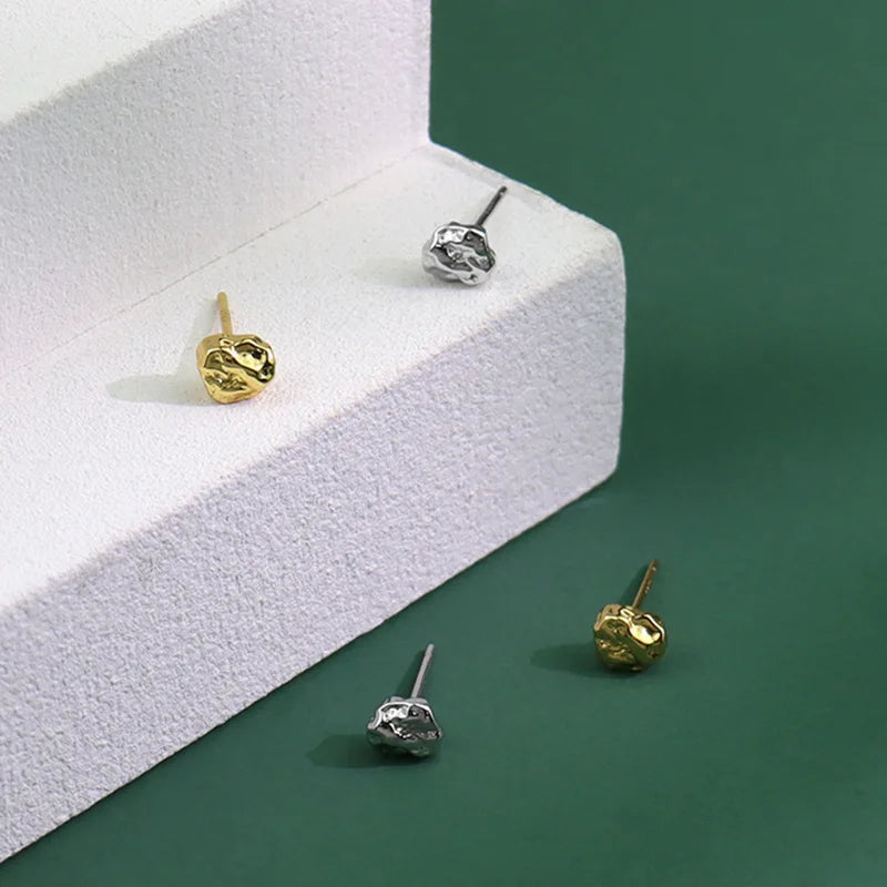 Øredobber i støpt gull