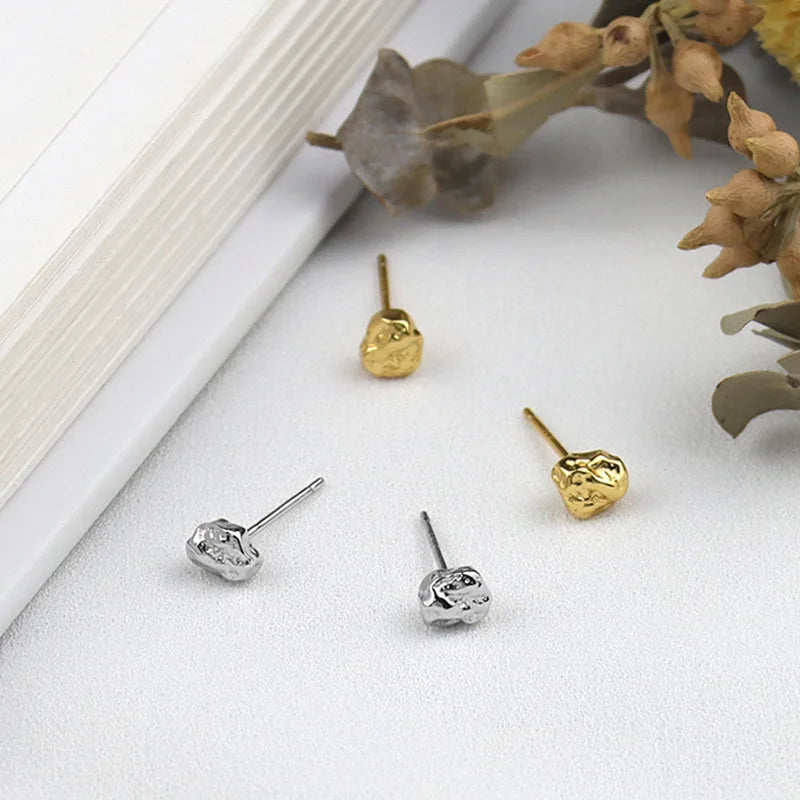 Øredobber i støpt gull