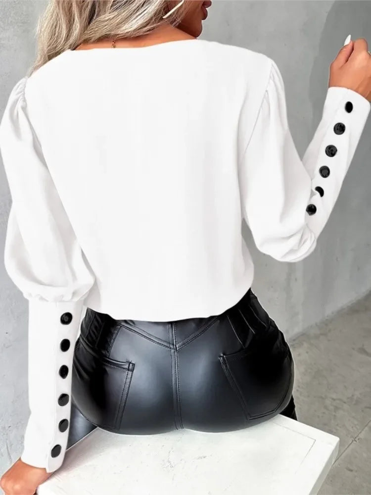 Elegant bluse med V-utringning