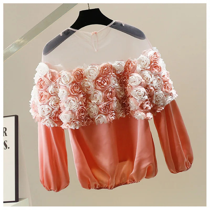Bluse med 3D-blomsterroser