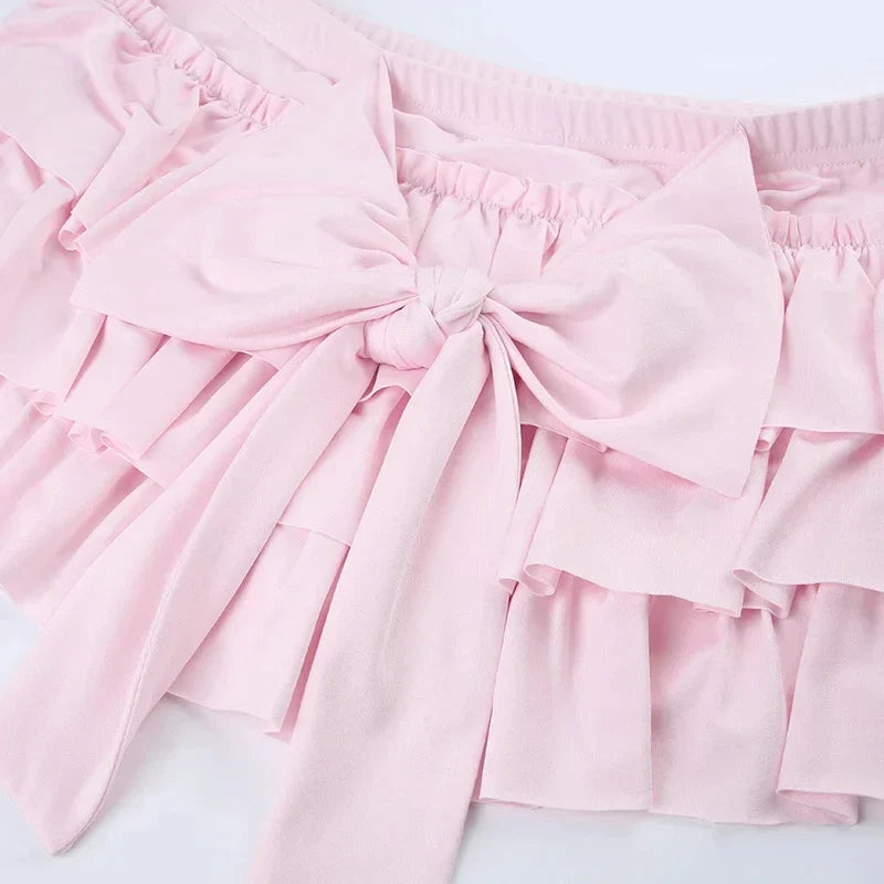 Shorts med volang og sløyfedetaljer i sateng