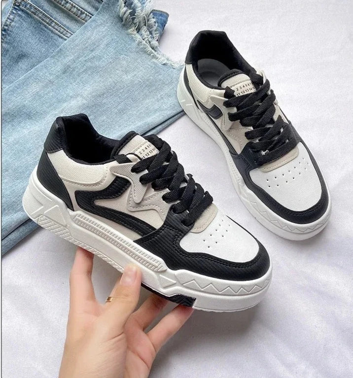 Joggesko for kvinner med forhøyet såle