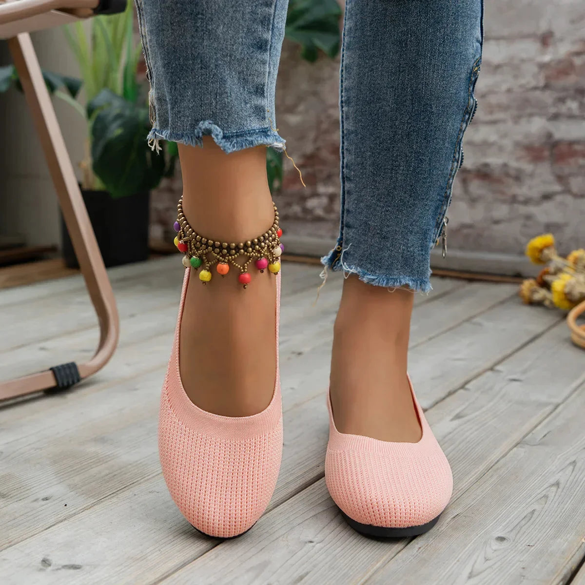 Elegante, pyntede ballerinaer med strikket tekstur