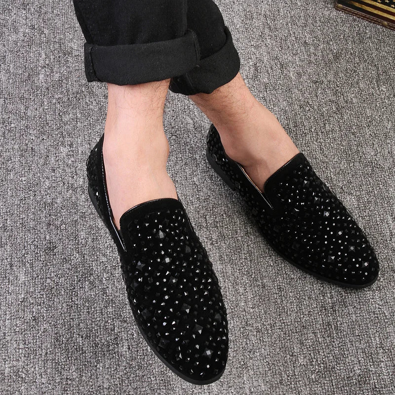Elegant slip-on-sko med utskjæringsdetaljer