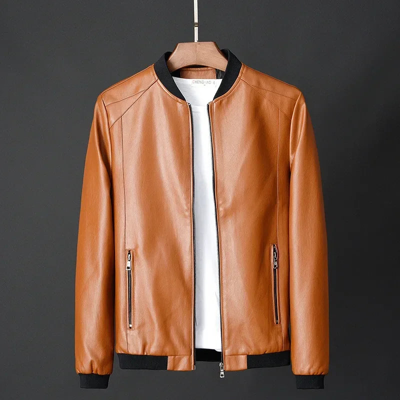 Svart PU Skinnjakke for Menn – Koreansk Bikerstil i Slim Passform | Trendy Baseball-inspirert Jakke (Opptil 8XL)