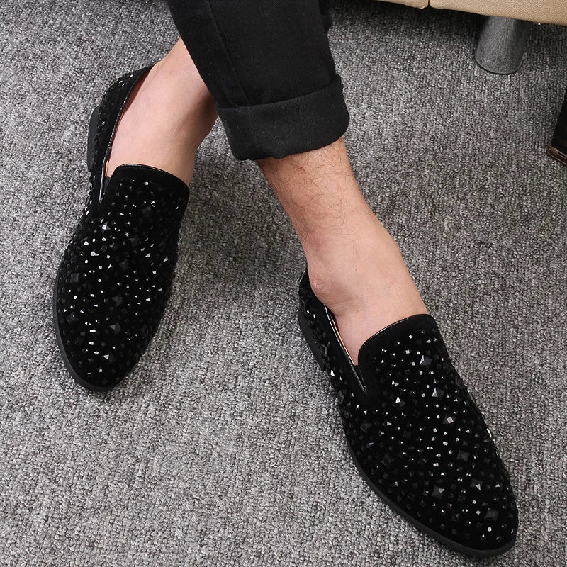 Elegant slip-on-sko med utskjæringsdetaljer