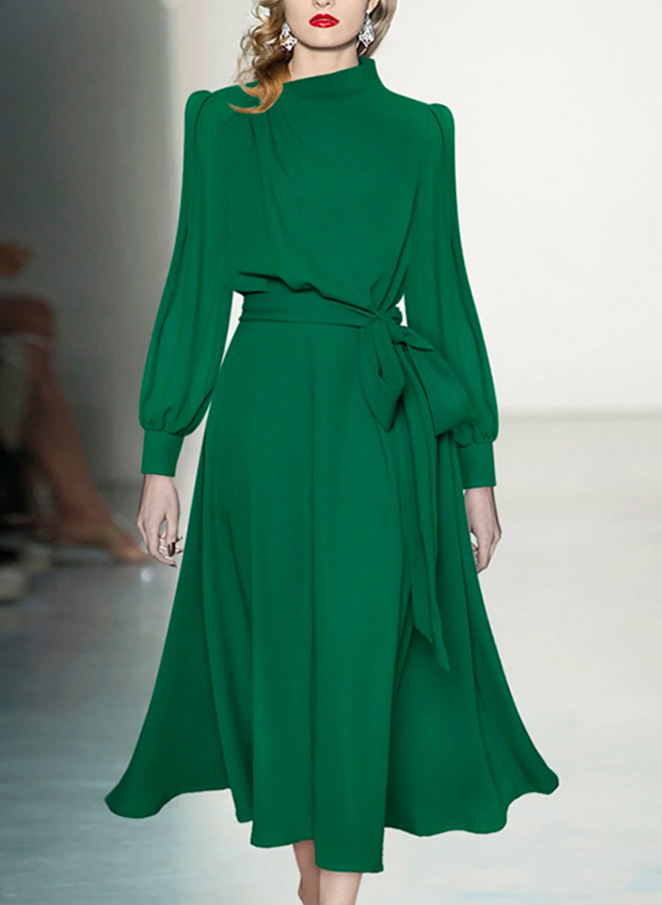 Elegant, regular fit ensfarget langermet midi-kjole