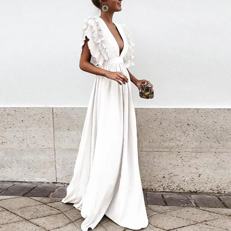 Elegant kjole med rynkede ermer