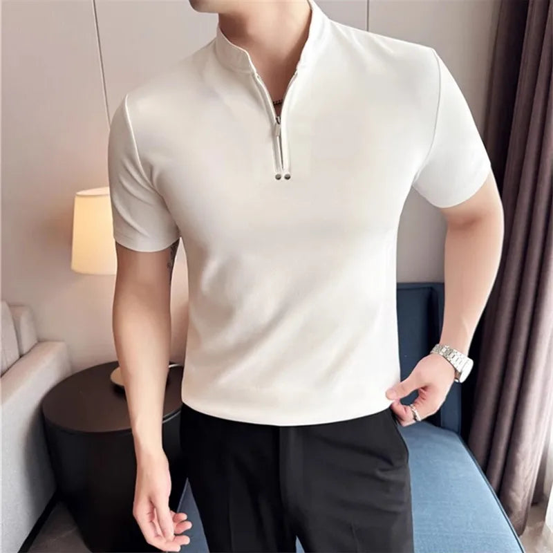 Herre T-skjorte med Høy Krage og Glidelås – Kortermet Slim Fit | Trendy Ensfarget Sommer Topp i Lett og Komfortabelt Stoff